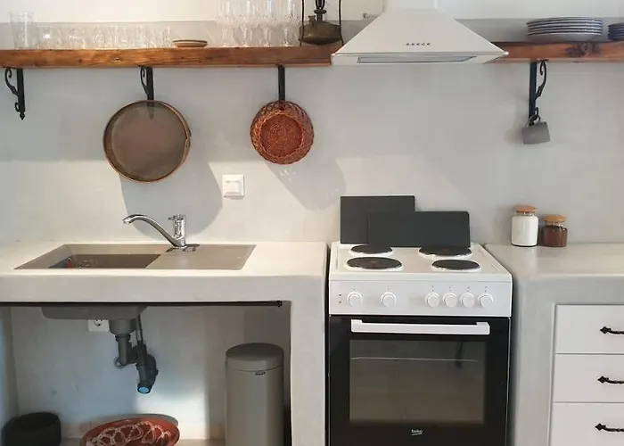 فيلة εν πλω *